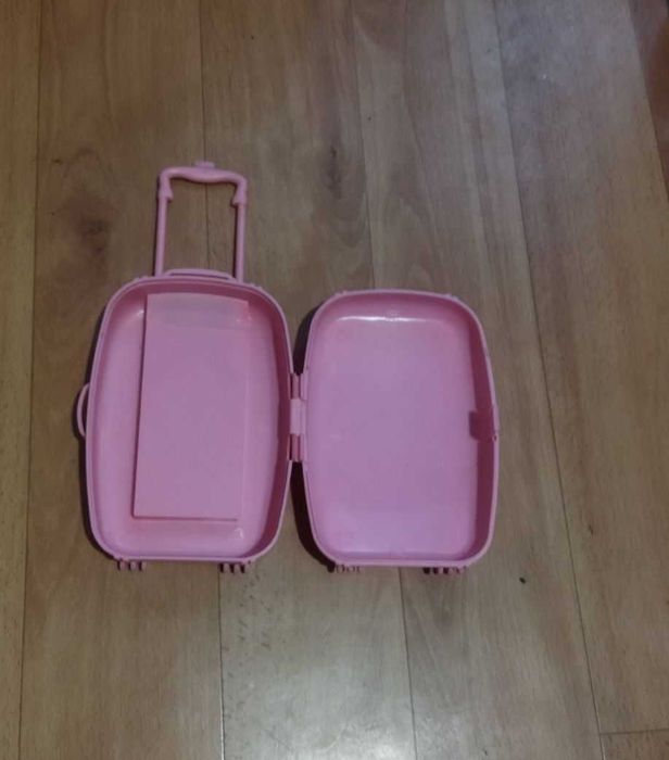 Іграшковий чемодан для ляльки Barbie