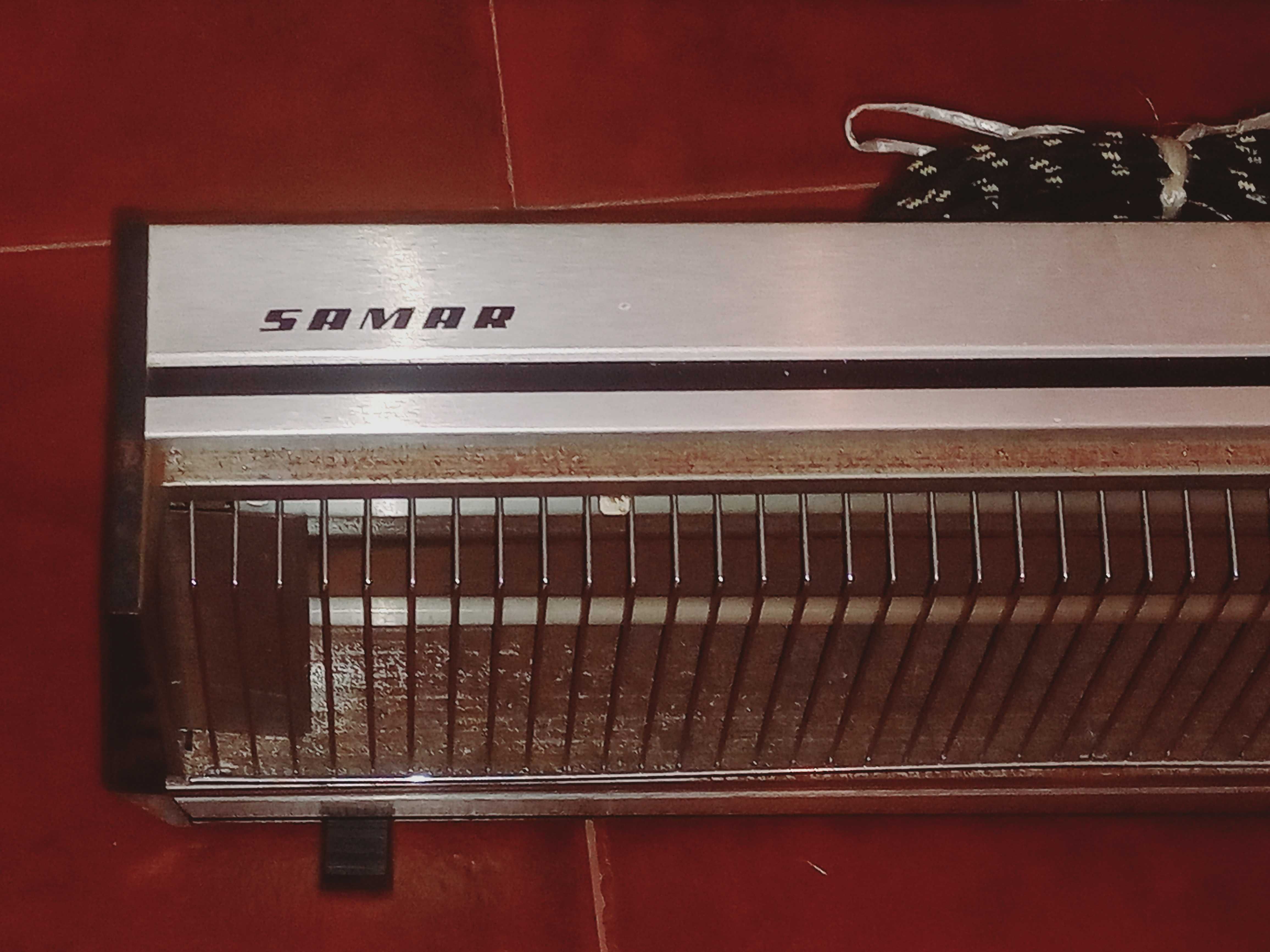 Aquecedor elétrico VIntage a funcionar