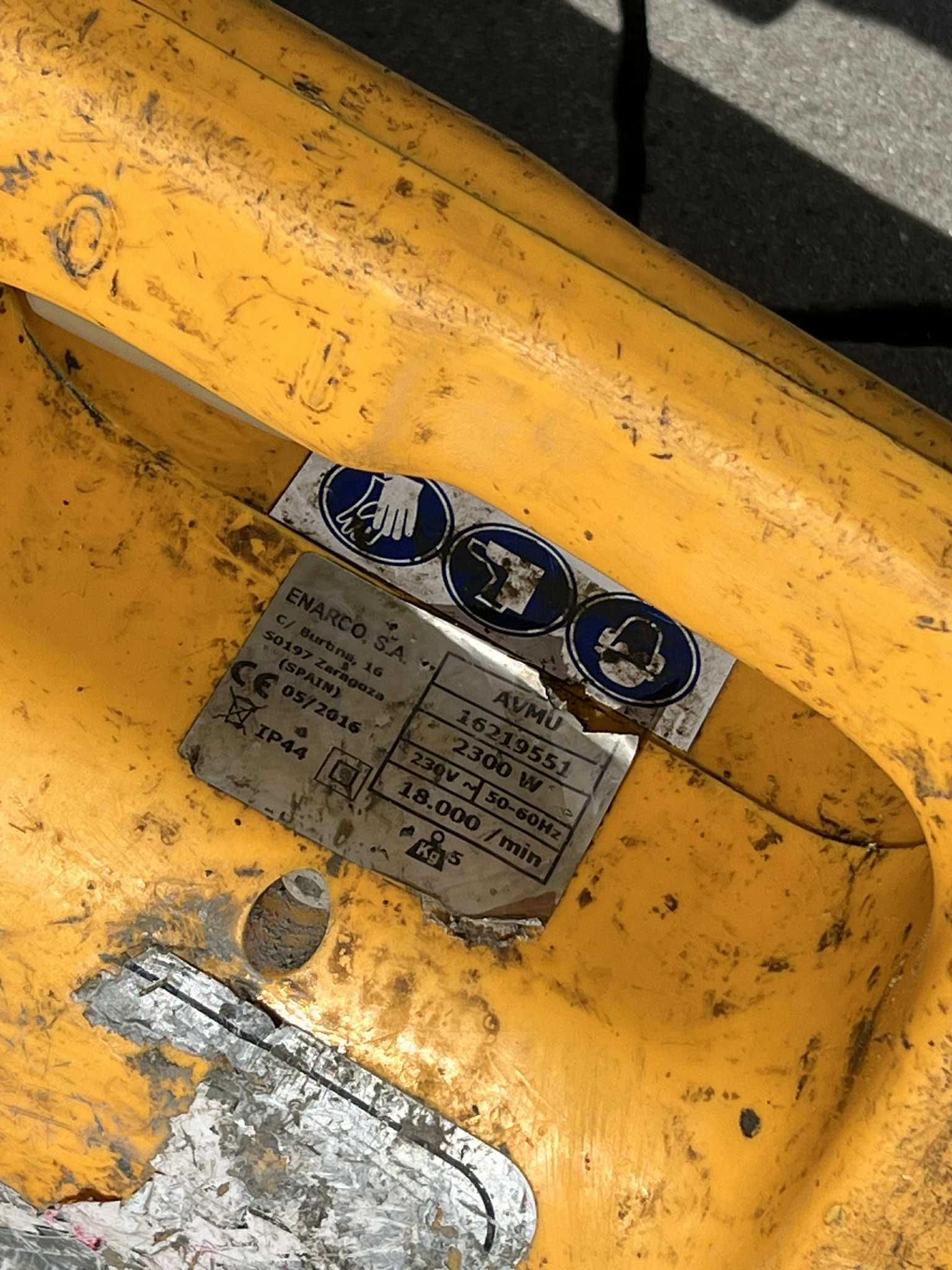 Wibrator do betonu ENAR AVMU 2300W/Komis Krzysiek