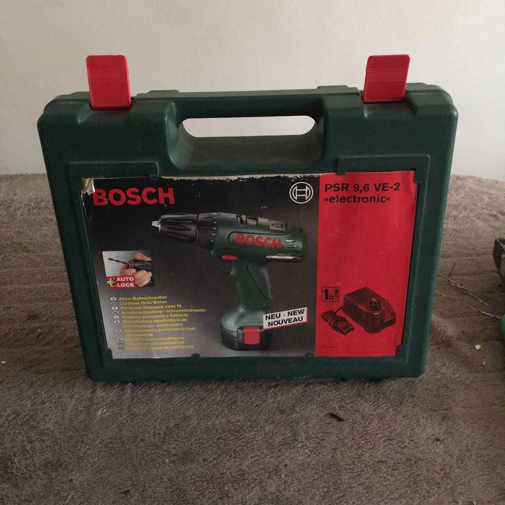 Шуруповерт   BOSCH  9,6 v не комплект
