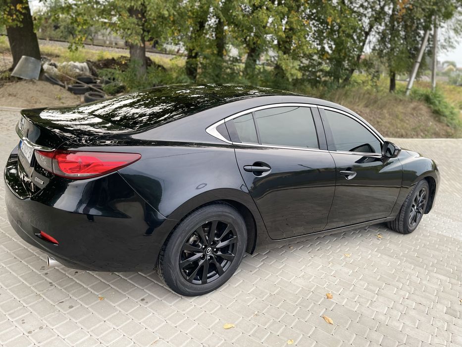 Мазда 6 2015 року