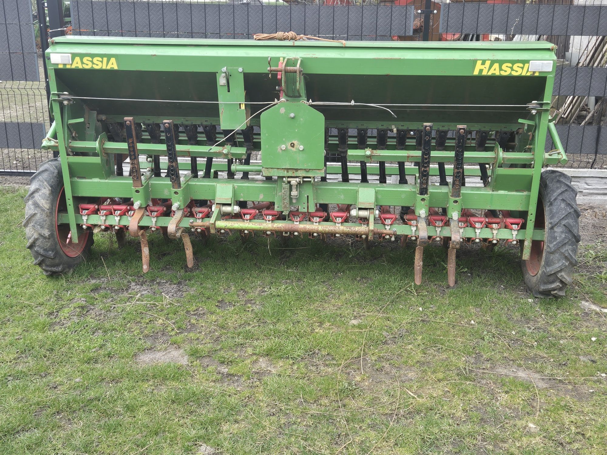 Siewnik Hassia DKL 250  (amazone D7, D8 )
