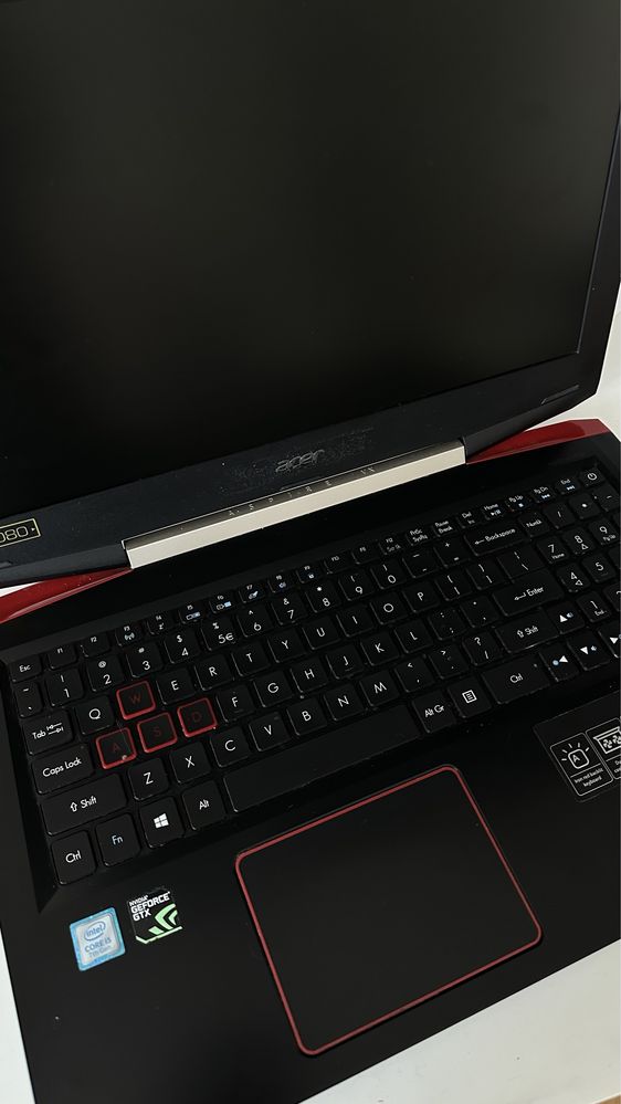 Laptop ASPIRE VX 15 gamingowy, laptop do gier, stan bardzo dobry