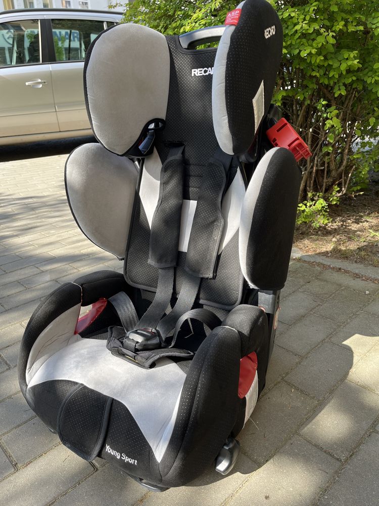 Fotelik dzieciecy RECARO Young Sport