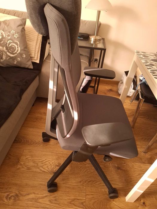 Fotel ergonomiczny Profim Xenon 11 jak nowy, ponad 60% taniej.
