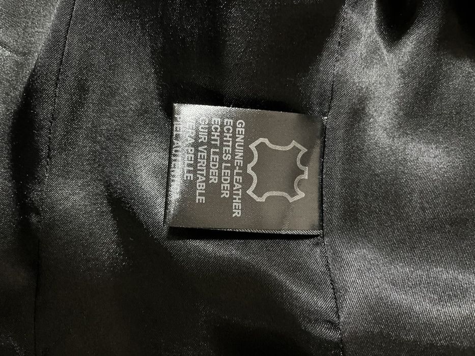 Шкіряна жіноча куртка з натуральним хутром