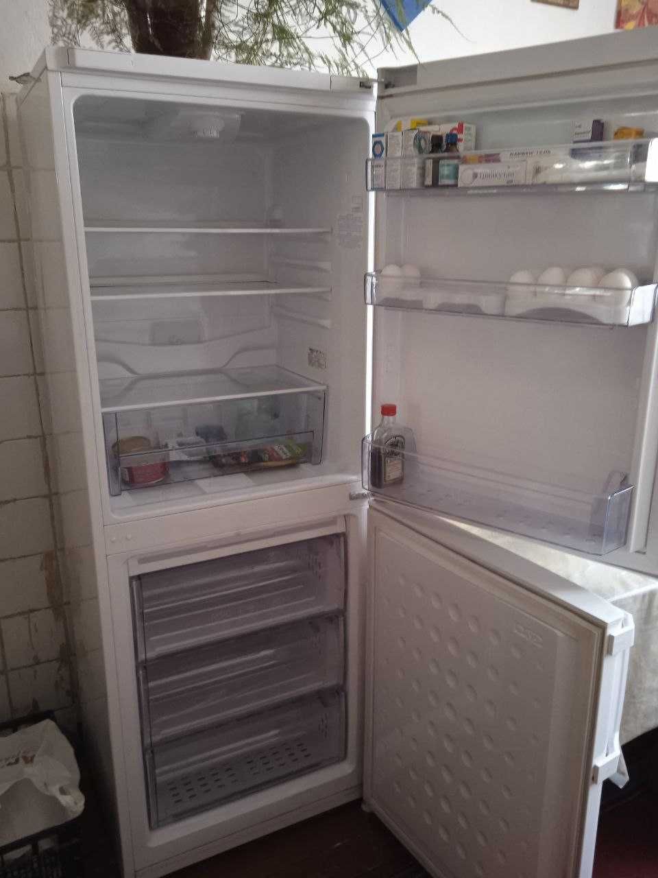 Холодильник не робочий стан