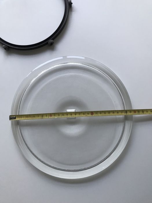 MÌELE - Peças: Microondas e Máquina de Lavar Loiça