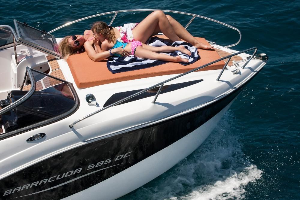 Nowa łódź motorowa BARRACUDA 585 DAY CRUISER,7 osobowa, 150 KM