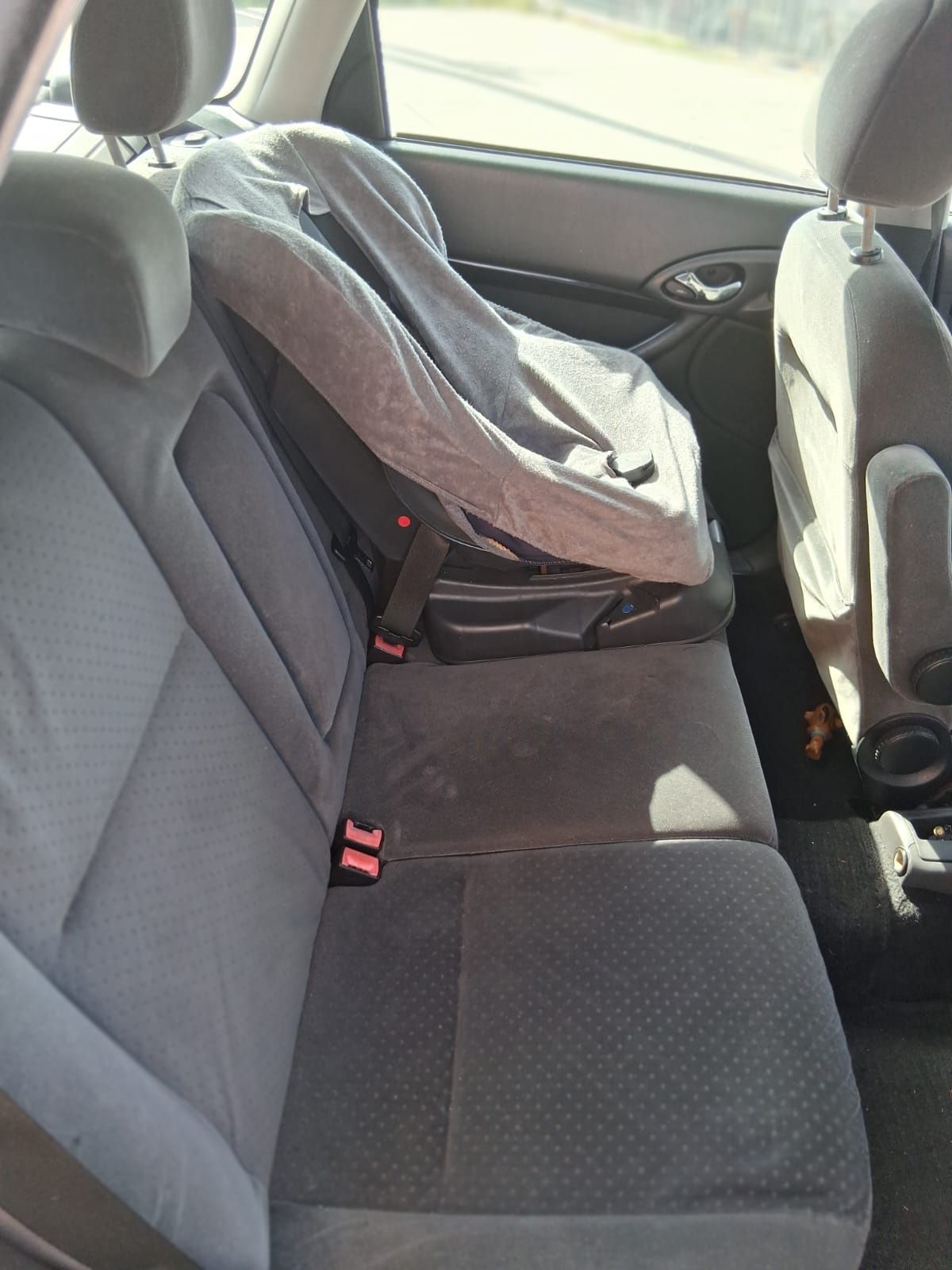 Ford focus Ghia 1.9 TDCI gasóleo 2003