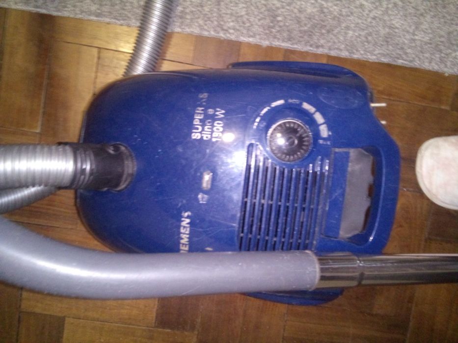 Aspirador  para pó.so aspira sólidos ,com saco