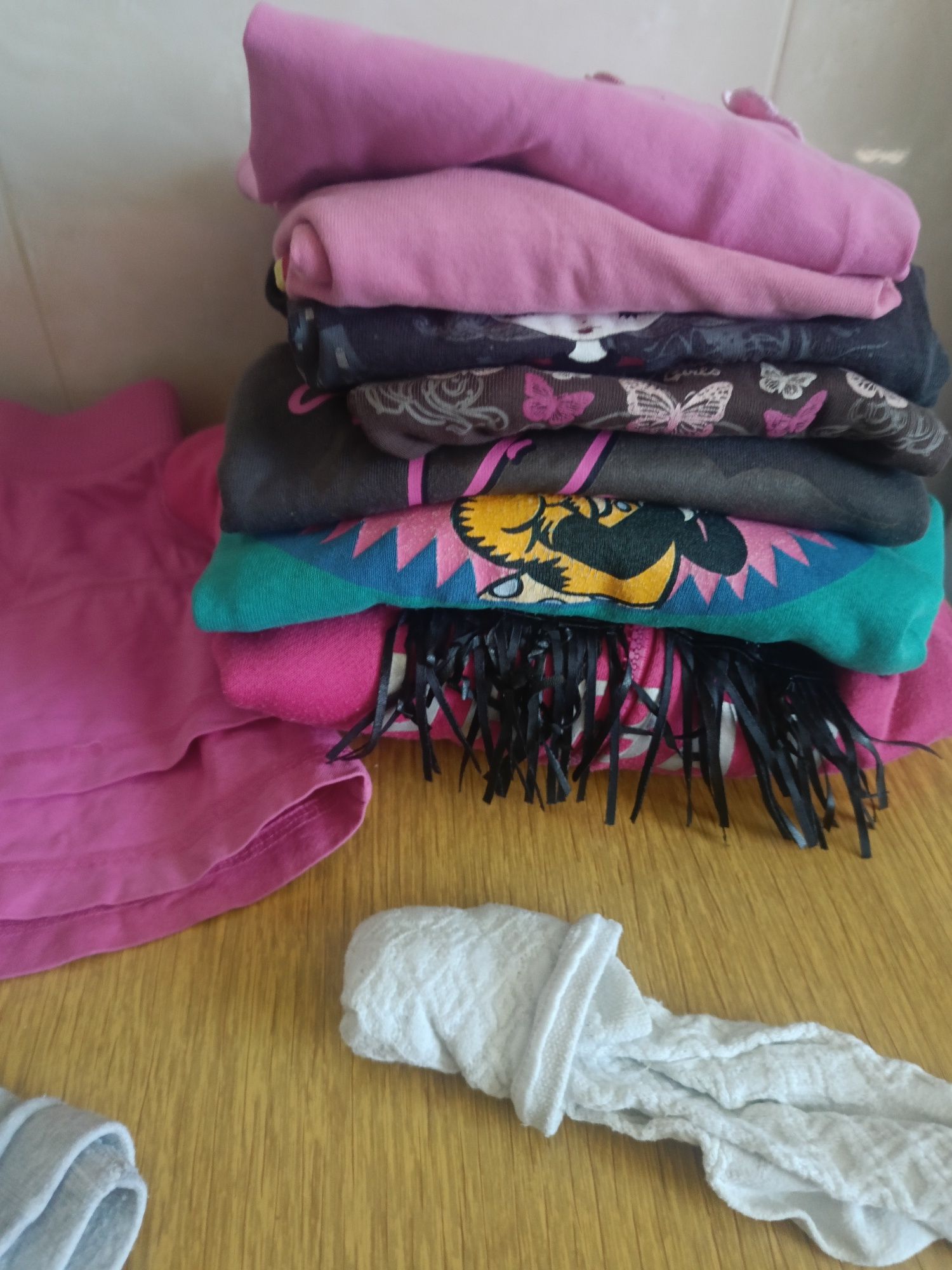 16szt zestaw bluza rajstopy 116 podkoszulek t-shirt podkolanówki Minni