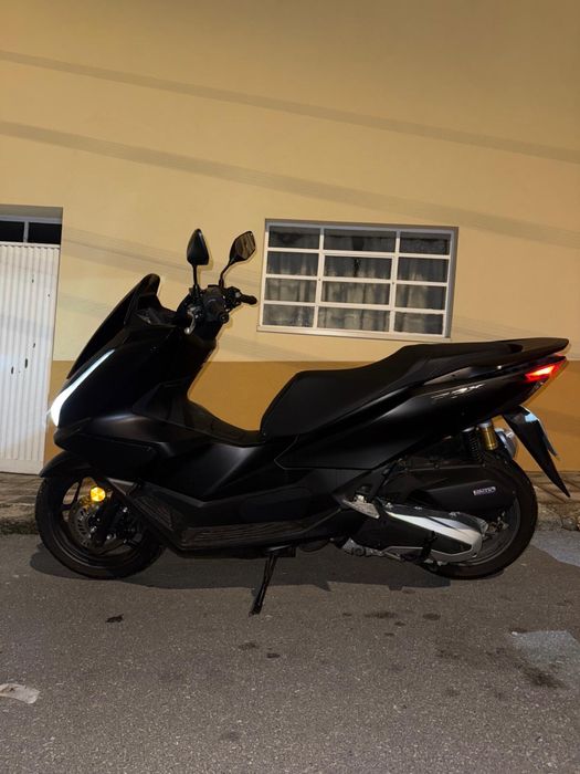 Alugo pcx para trabalho