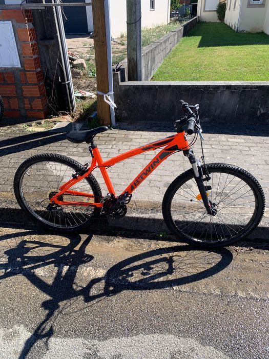 Bicicleta btwin laranja