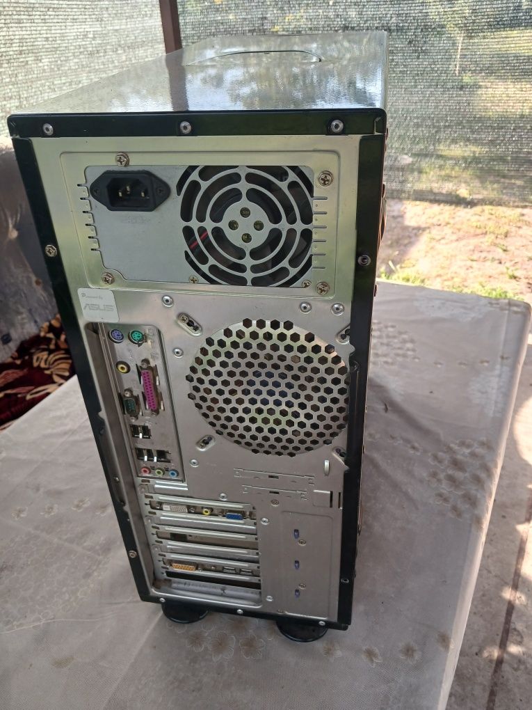 Корпус Thermaltake Tsunami