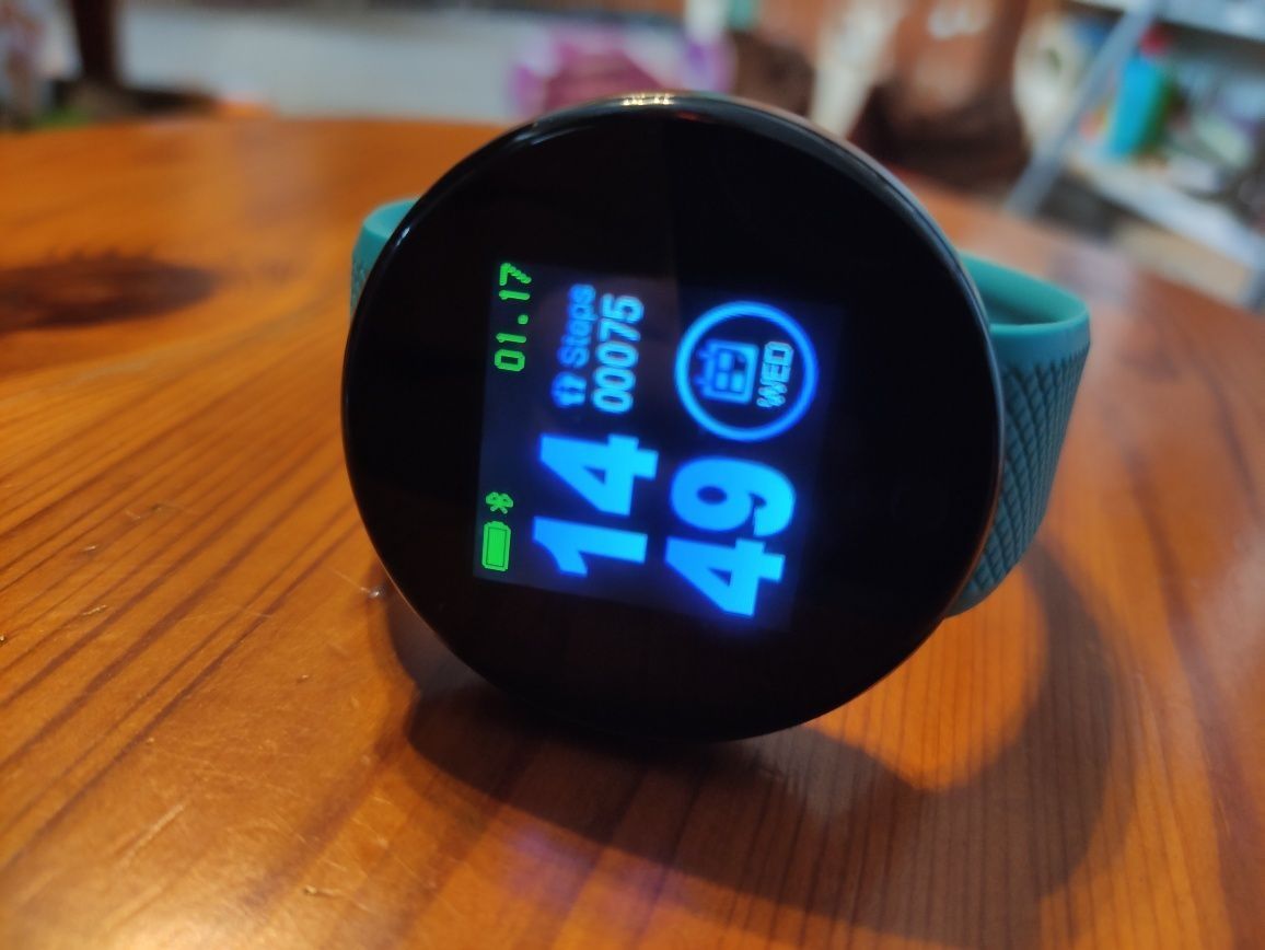 Inteligentny smartwatch z pulsometrem