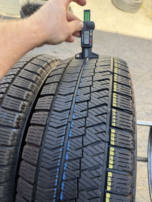 Шины Бу 215 65 R 16 Bridgestone Blizzak VRX 2 резина зима Япония
