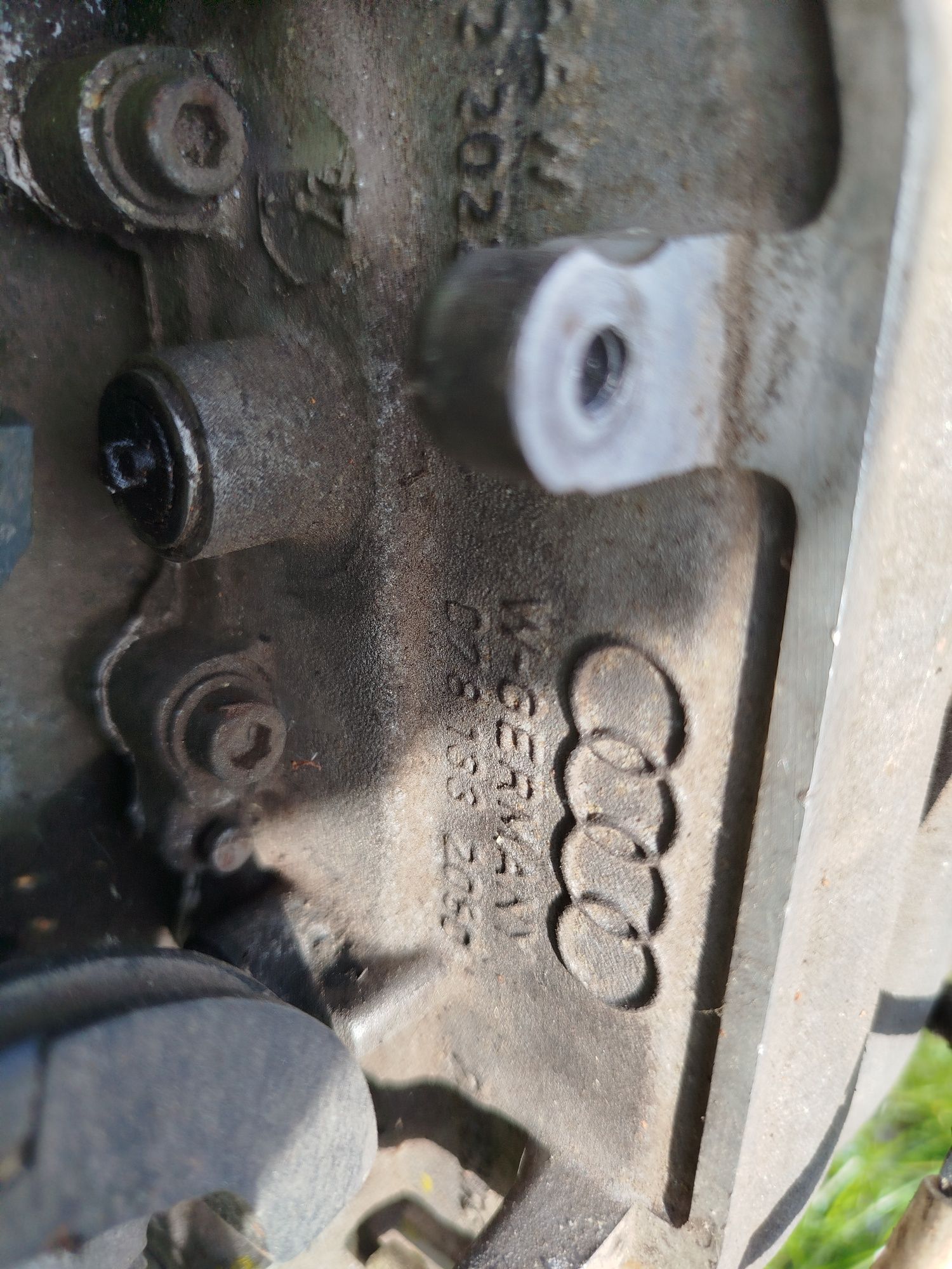Впускной коллектор Audi 100, A 6. 2.8AAH