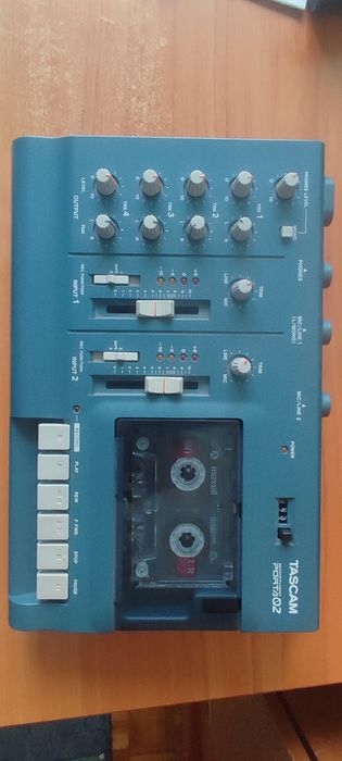 Magnetofon/Rejestrator na kasety Tascam porta 02 (424 preamp)