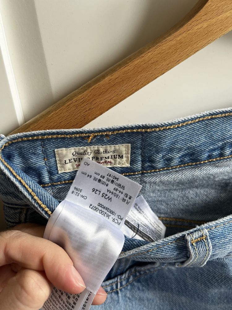 Spodnie/ Jeansy/ Dzinsy Levis 501 W25 L26