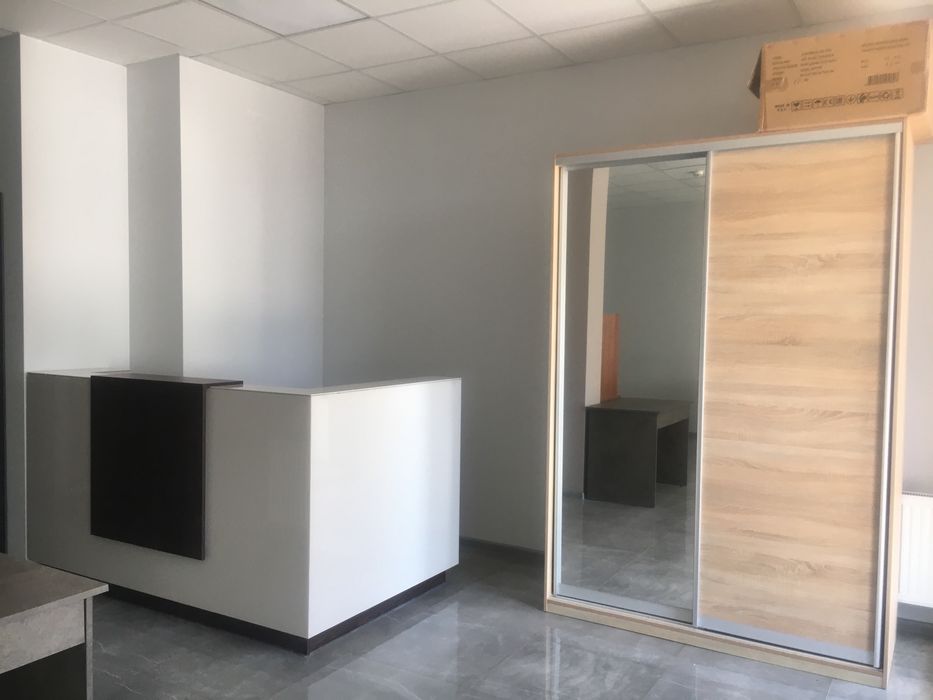 Фасадное стильное помещение в Шампанском пер./ Французский бульвар.