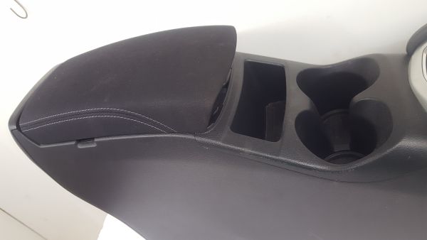 Apoio de braço NISSAN Qashqai II (J11)