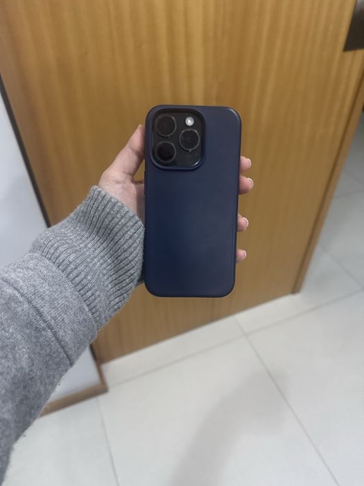 Iphone 15 pro em bom estado