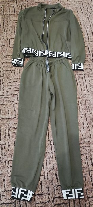 Костюм женский двухнитка кофта на молнии и штаны цвета хаки