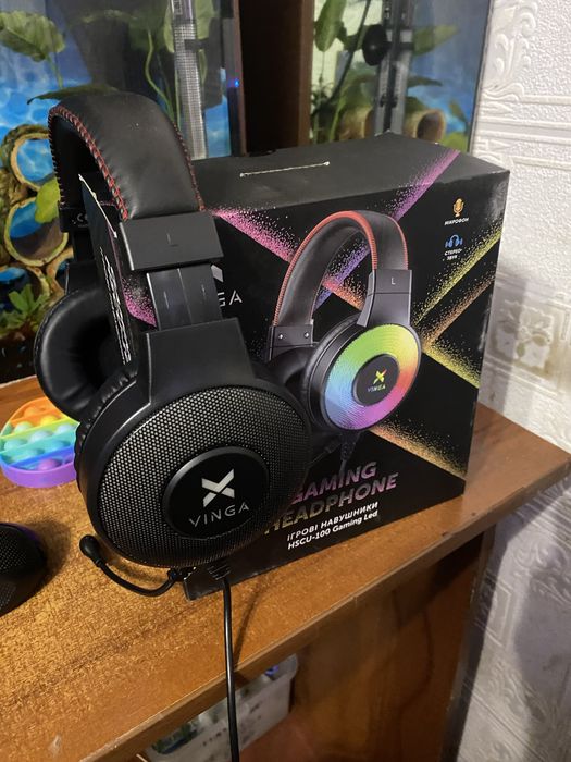 Игровые наушники с подсветкой