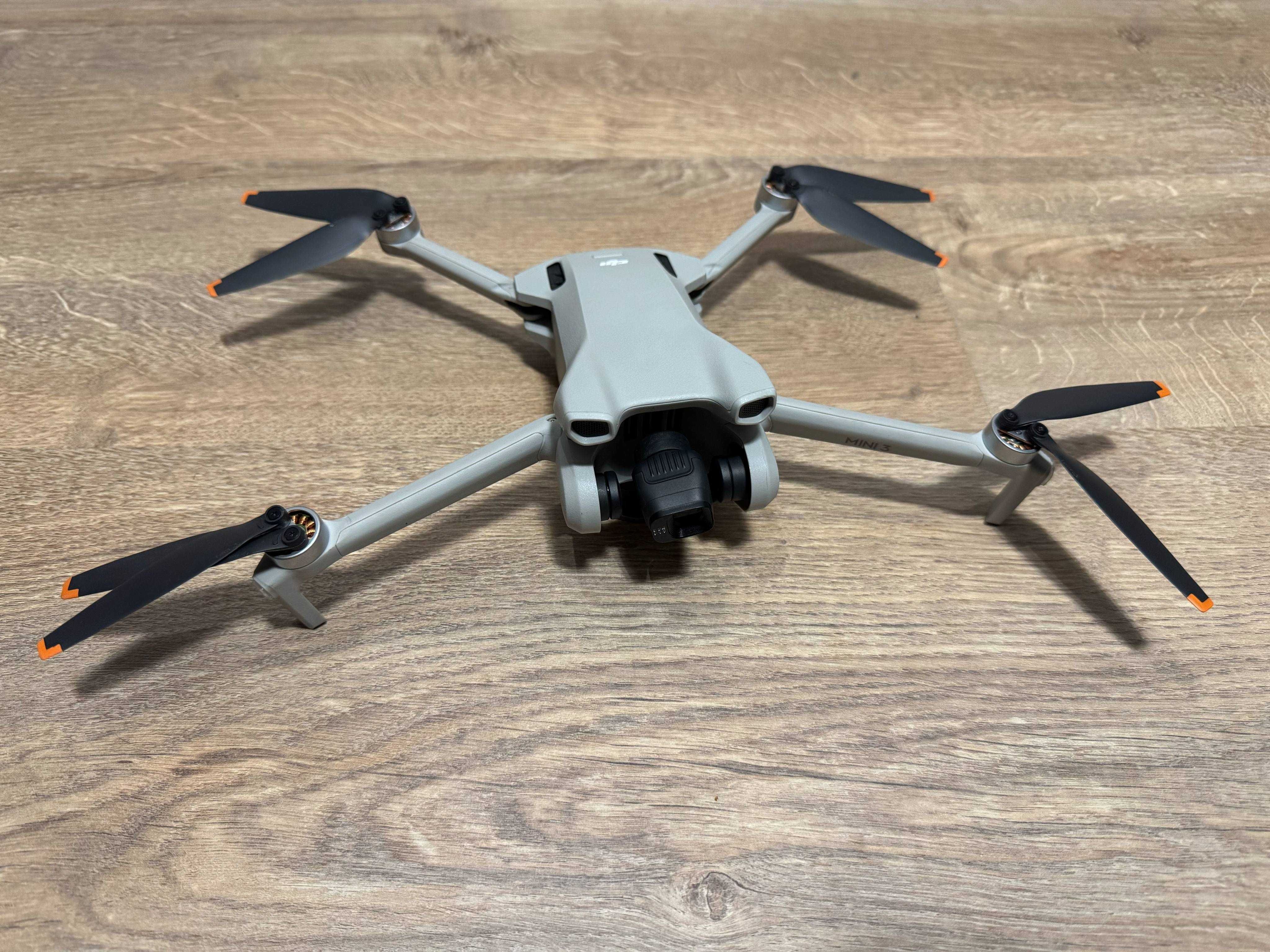 DJI mini 3 fly more combo na gwarancji