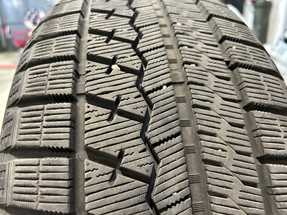 Шини зимові 225/50 R17 Sailun Ice Blazer Arctic (комплект)