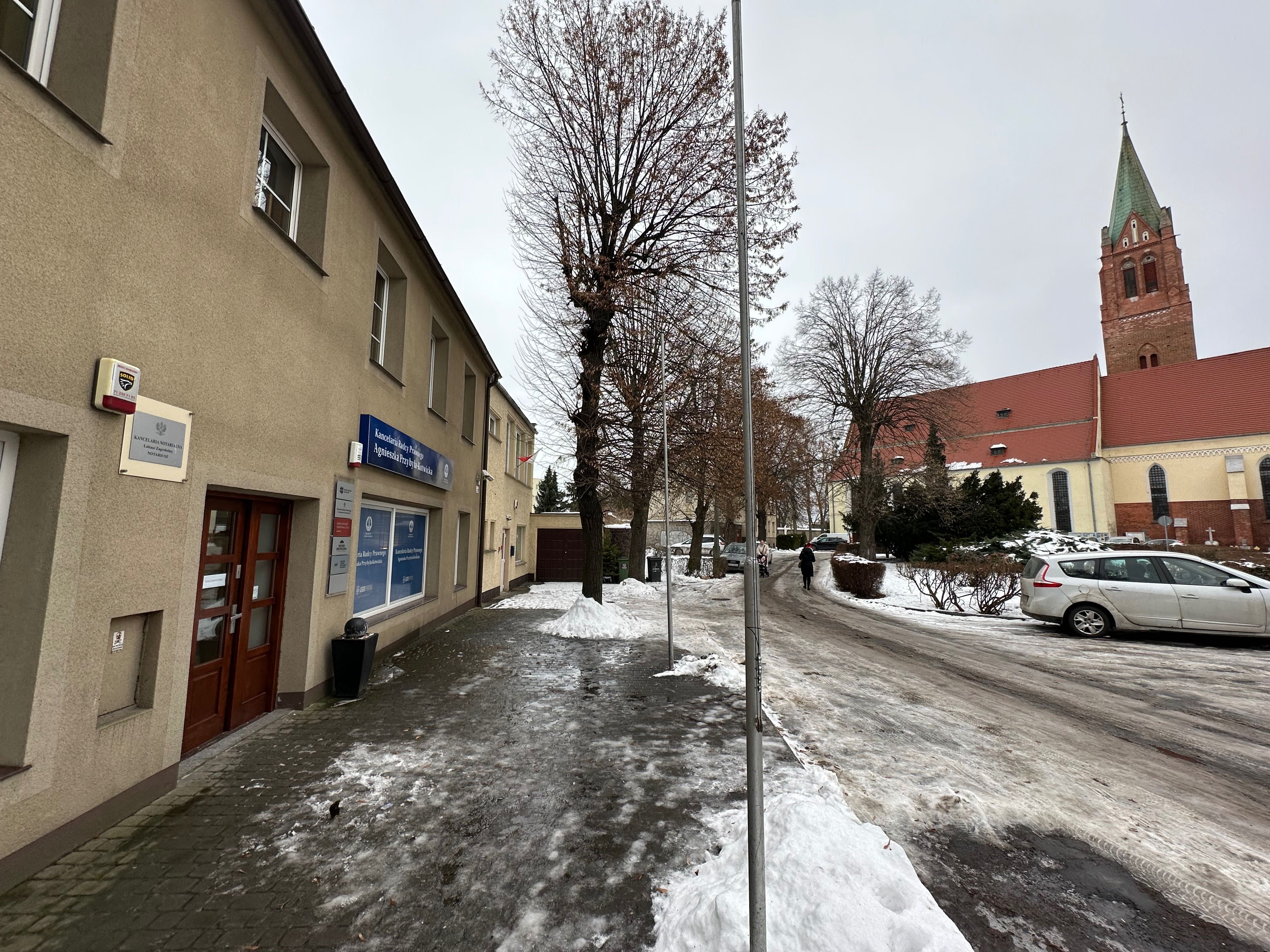 Do wynajęcia wyposażone Biuro - własny parking - 80 m2 - Centrum