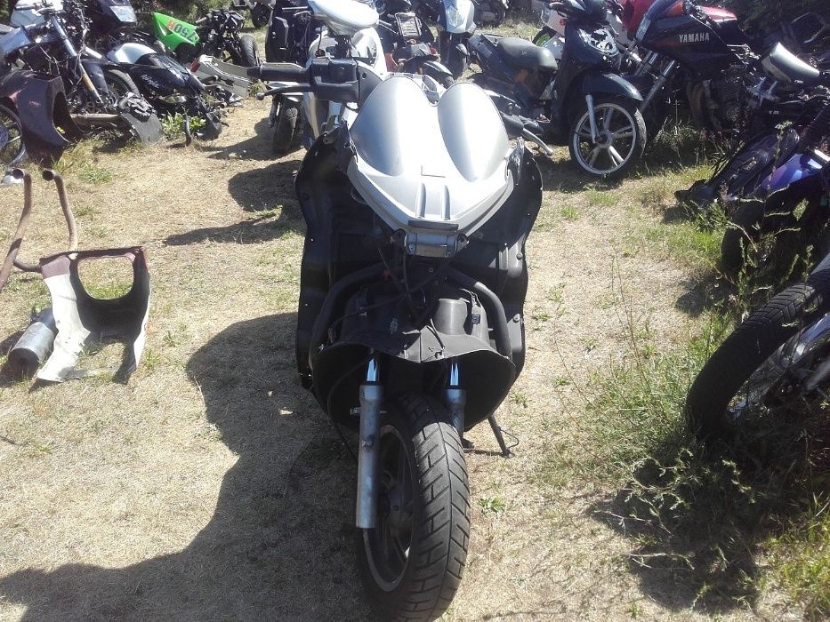 aprilia atlantic silnik lagi koło felga owiewka amortyzator części