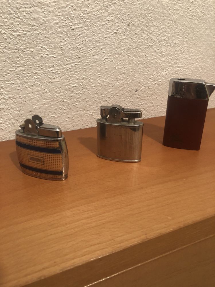 Isqueiros antigos
