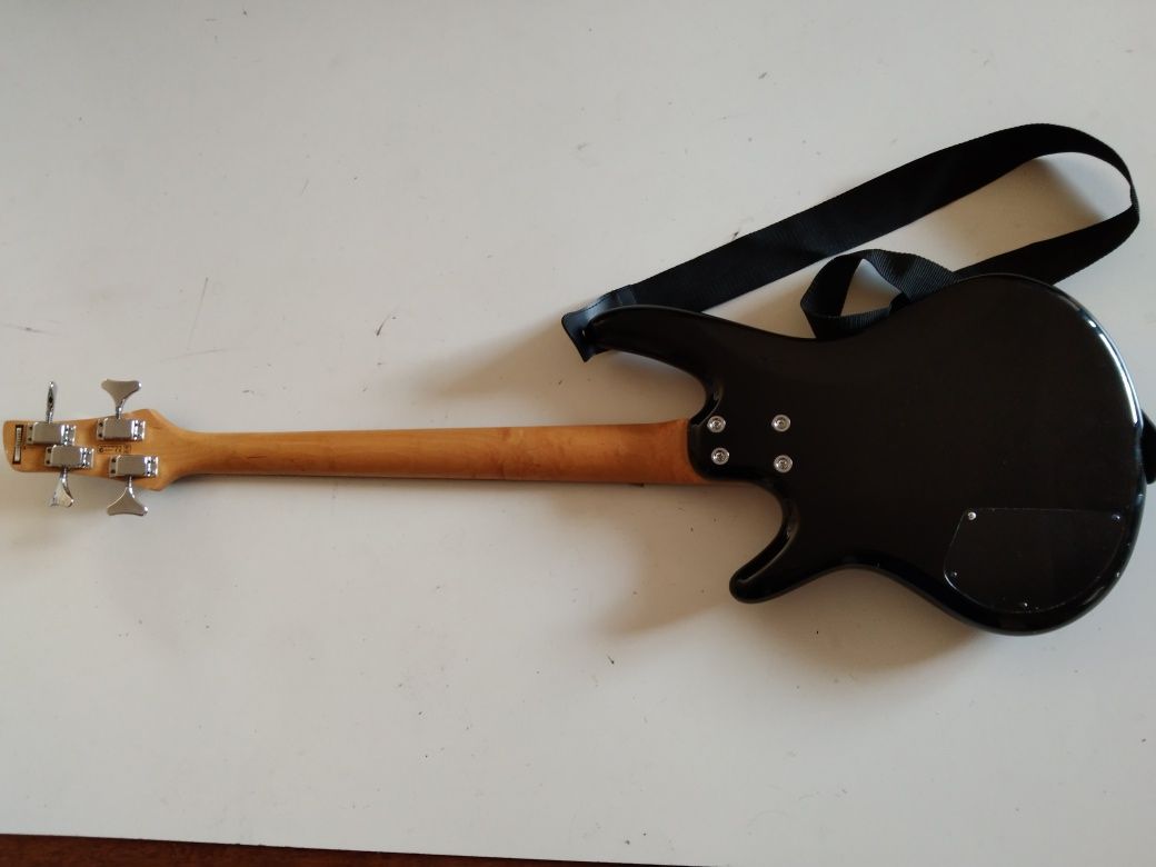 Gitara elektryczna basowa IBANEZ Mikro