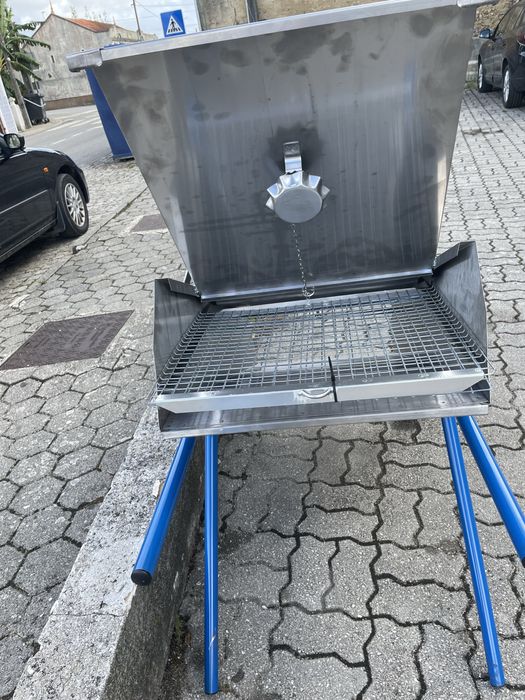 Erguedor / Malhadeira zincada c/motor (NOVO)