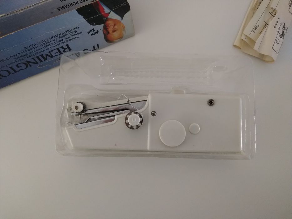 Maquina de costura manual