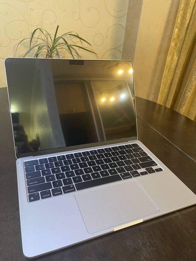 Apple MacBook Air 13.6 M2 512Gb Silver ідеал запчастини