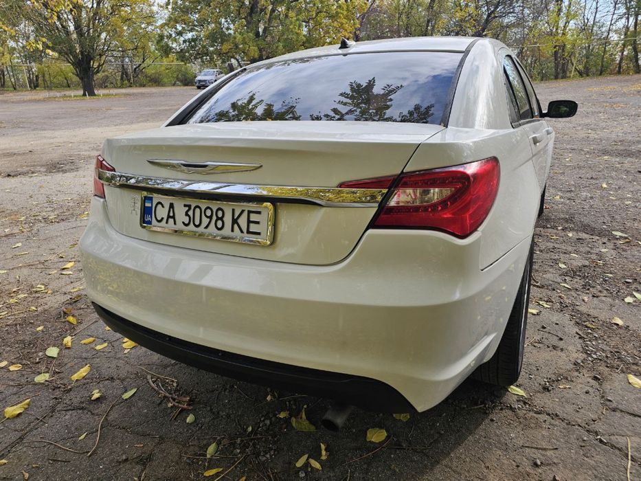 Chrysler 200 в отличном состоянии