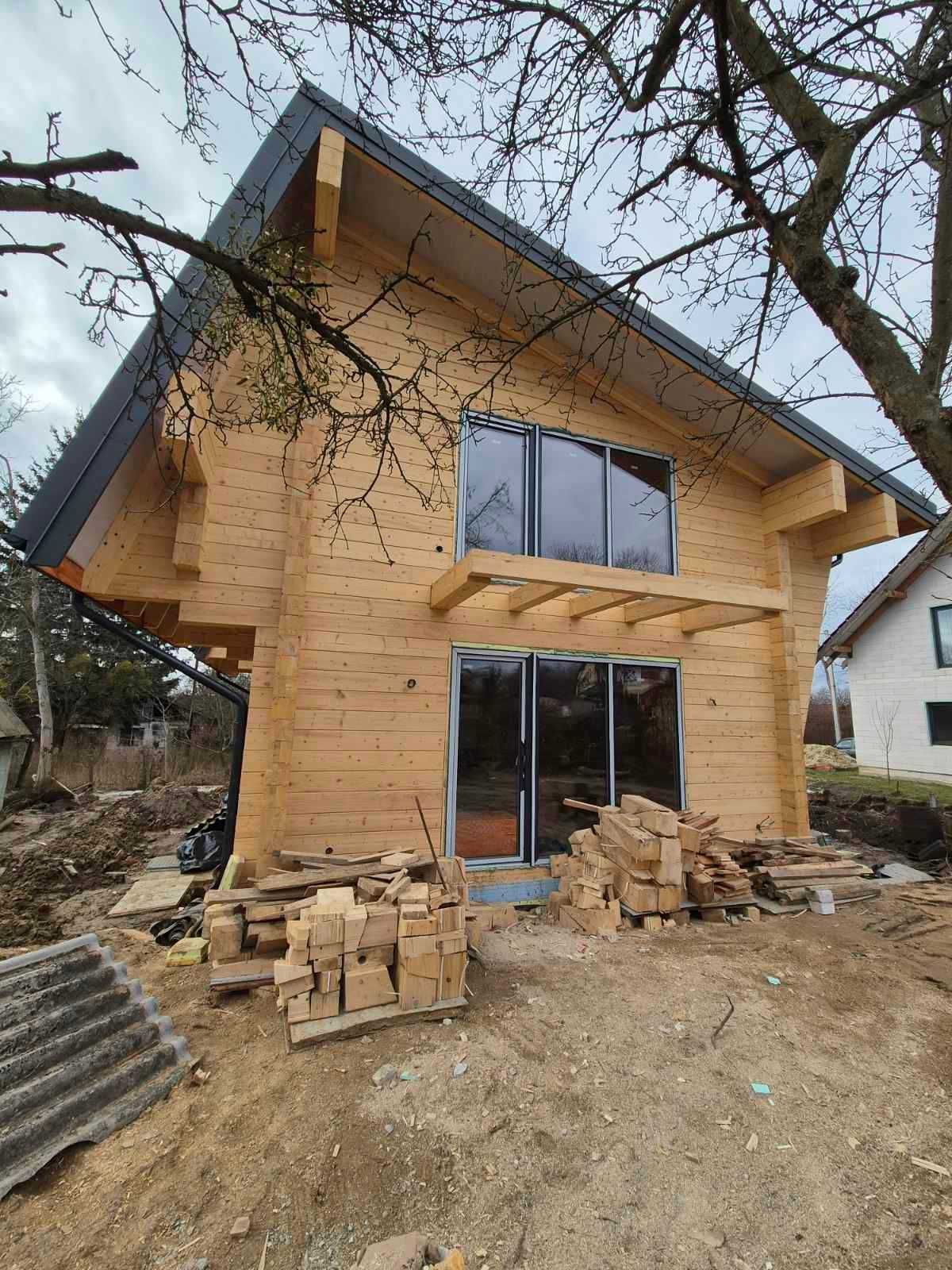 Будівництво дерев'яного будинку з клеєного бруса