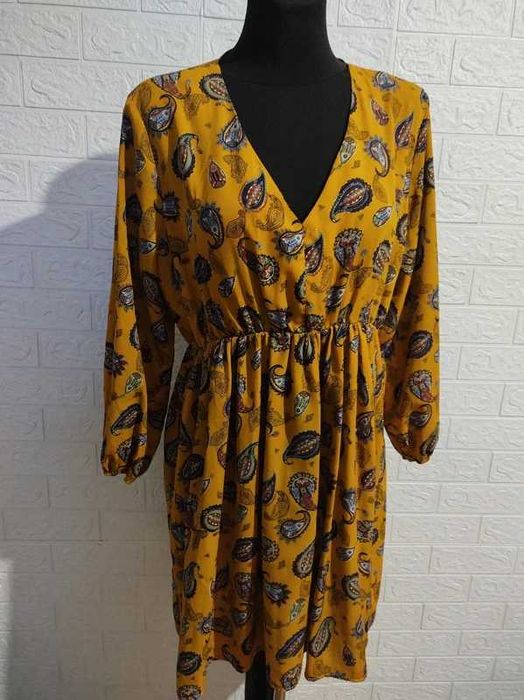 Sukienka rozmiar L cena 28 zł