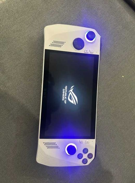Consola Asus Rog Ally Z1 Extreme 512GB com Garantia  Igual a nova
