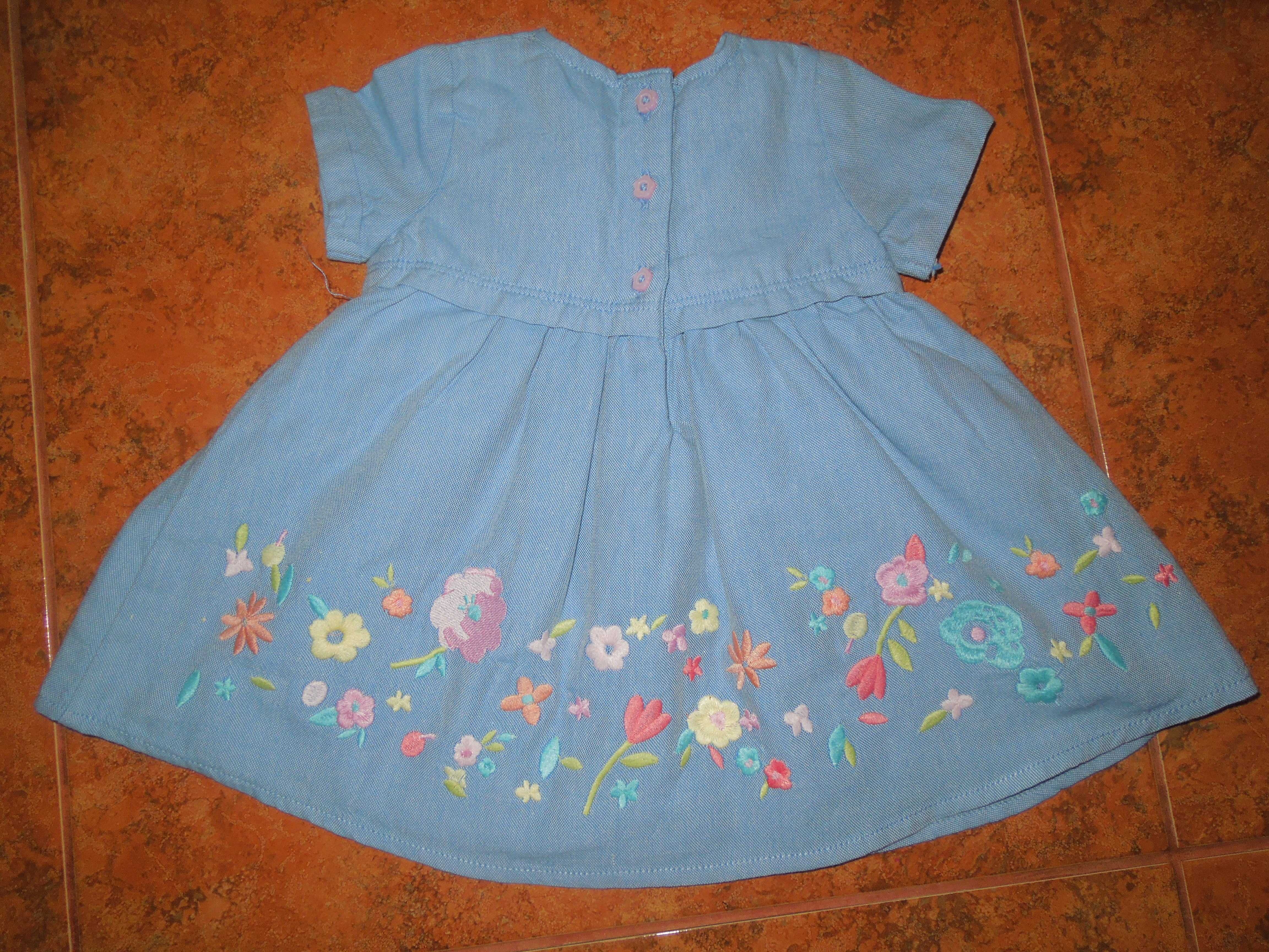 Платье детское с вышивкой 3-5мес.Новое, на подарок.