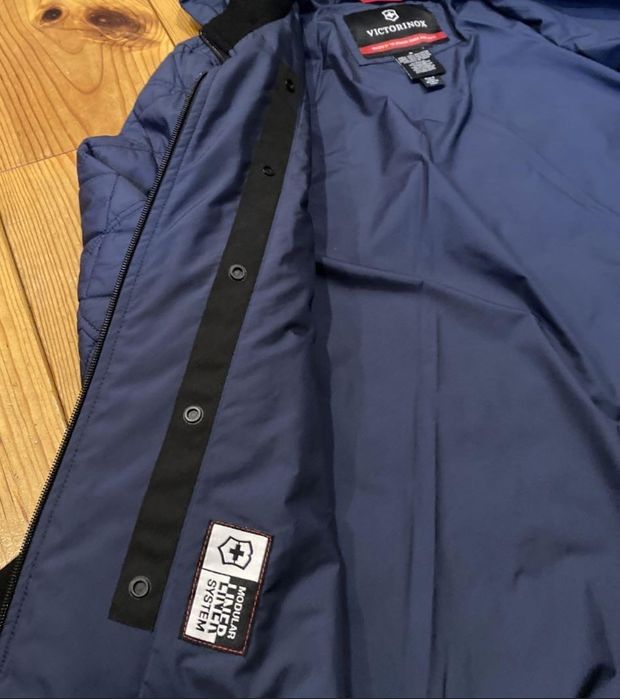 Утепленная куртка Victorinox