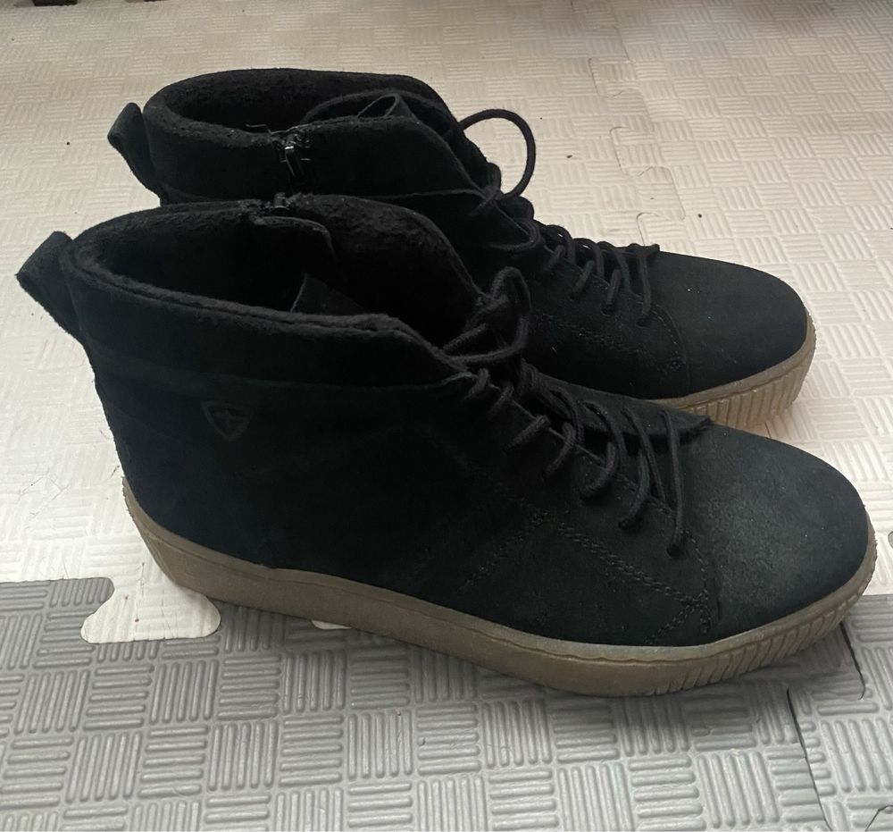 Женские ботинки Tamaris. 39р.