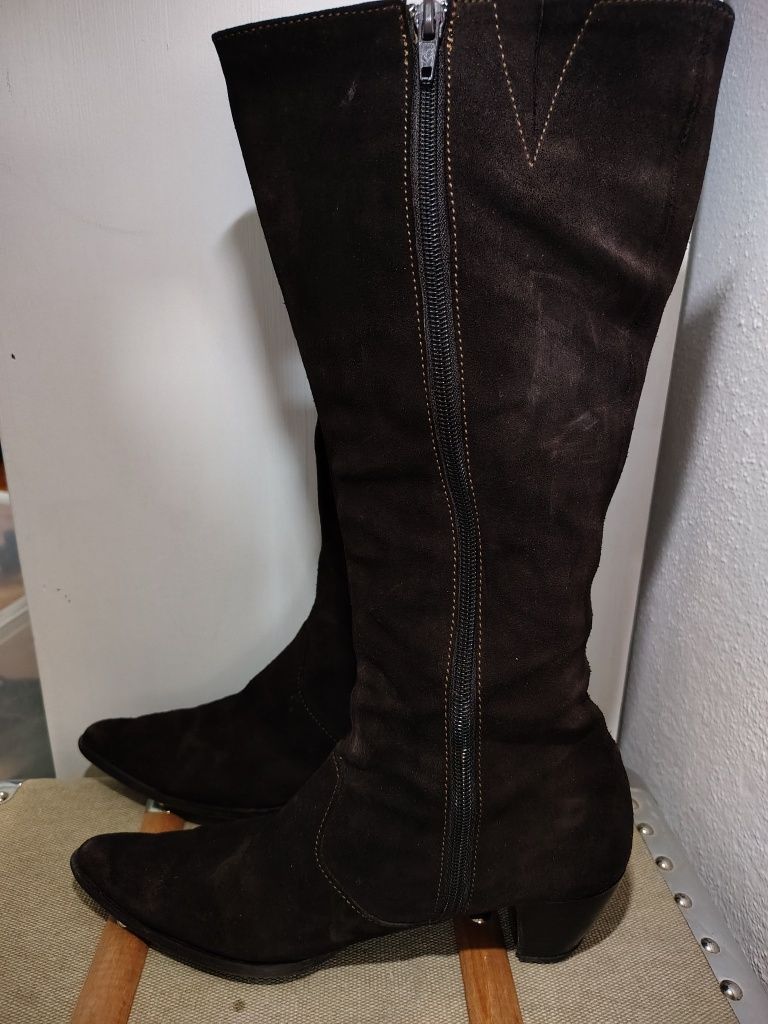 Botas altas de camurça