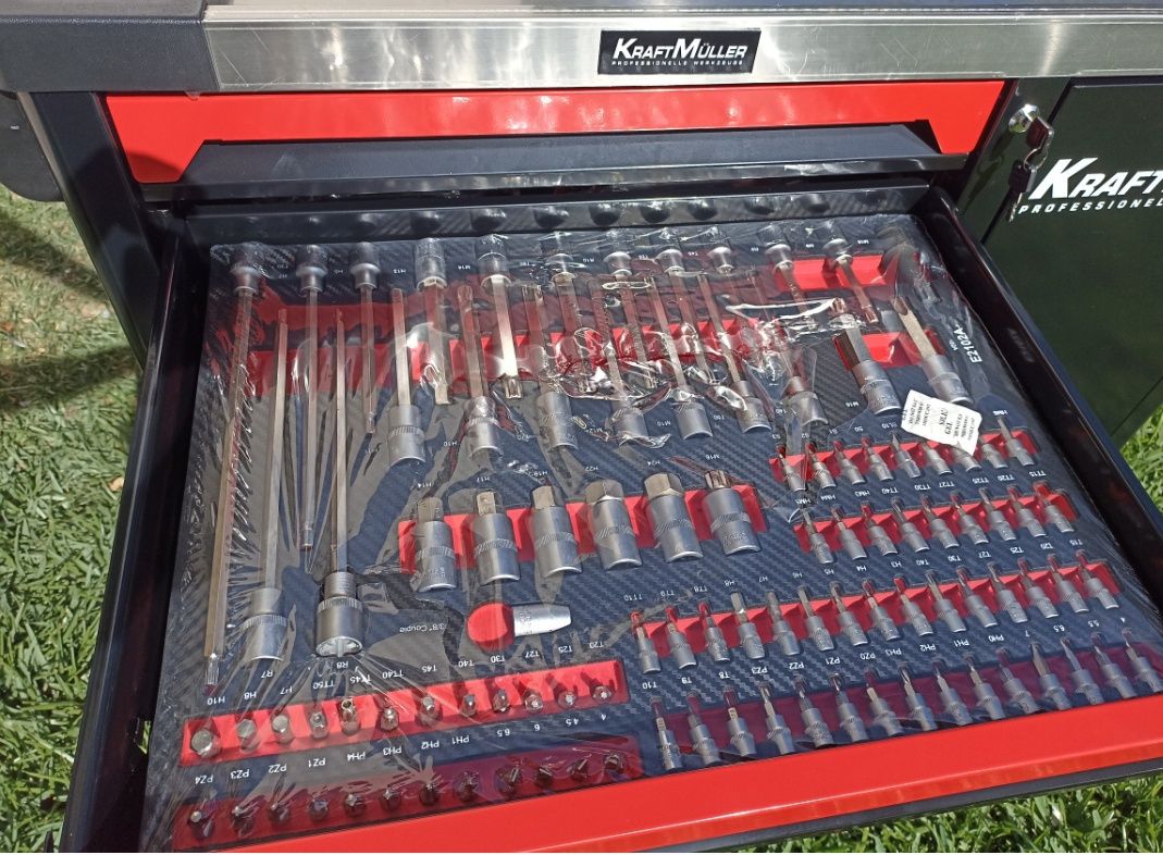 Carrinho de ferramentas Kraft Muller 7 gavetas 7 cheias com chave dino