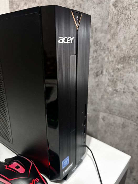 Conjuto pc e monitor