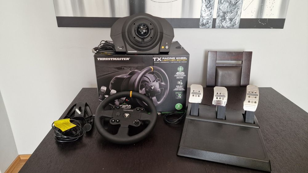 Kierownica Thrustmaster TX Leather Edition - Gwarancja do 12.2023