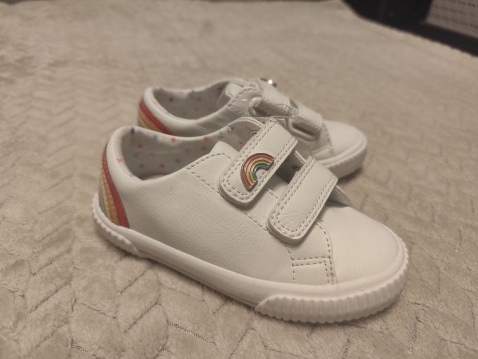 Nowe buty sportowe next białe z motywem tęczy r. 24,5